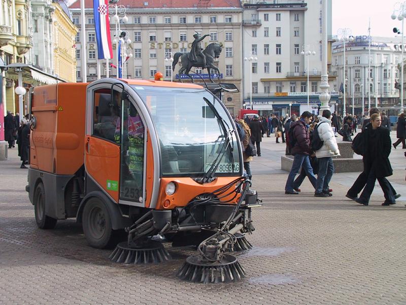 Pranje javno prometnih površina u gradu